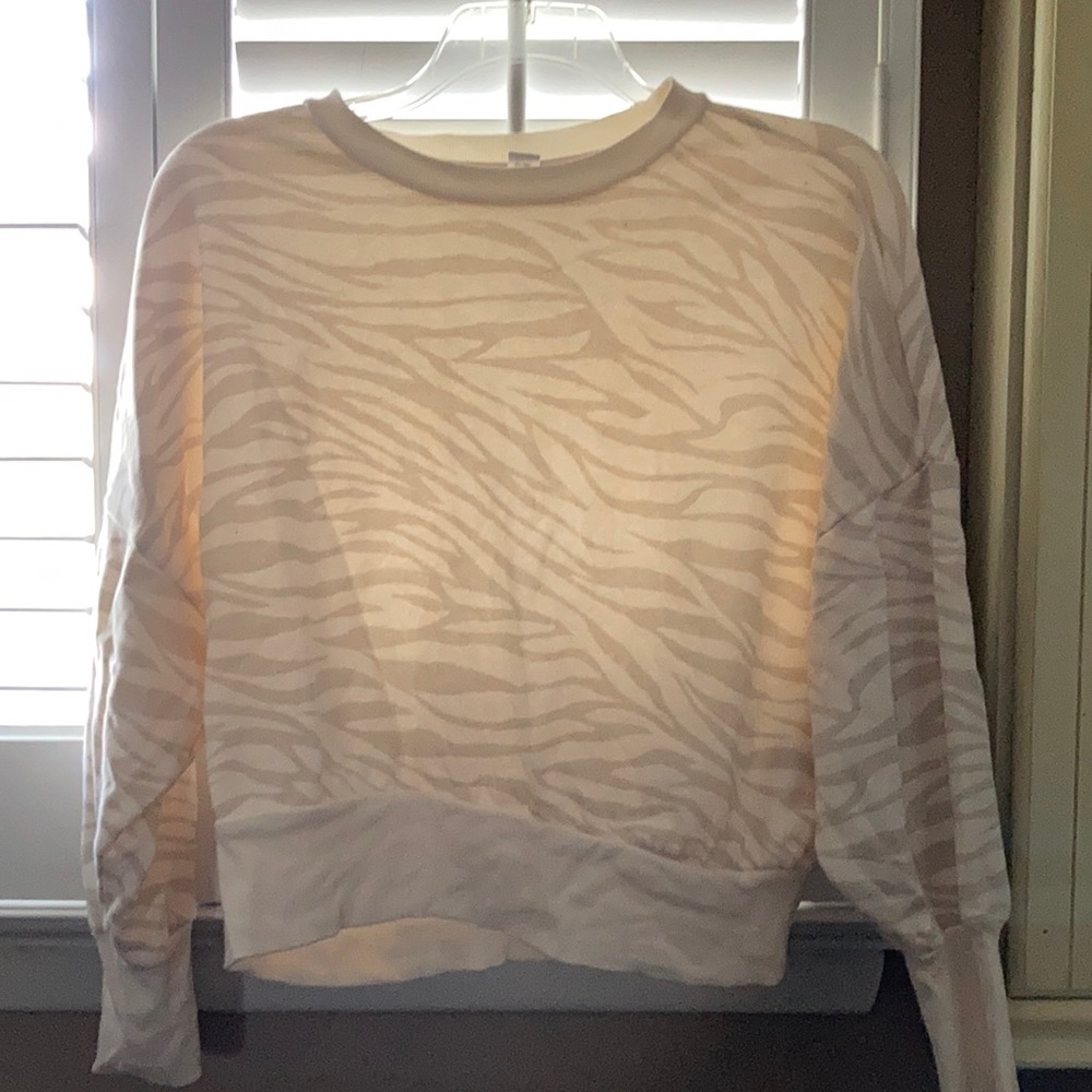 Old navy zebra print pullover size xl petite